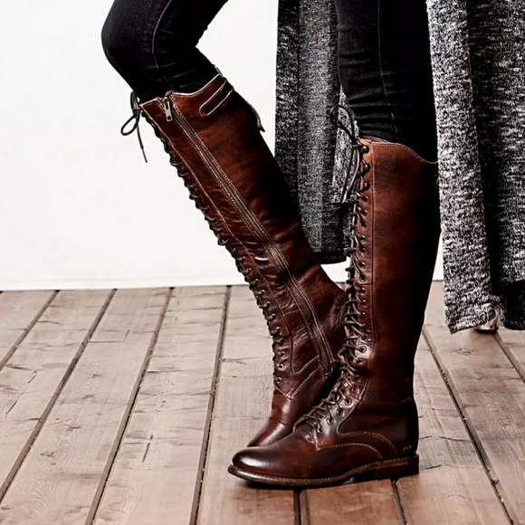 ▪SOLD▪ Like New Bed Stu Della Boot in Rustic Teak - Picture 4 of 7